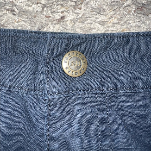 5.11 TACTICAL Series Men's Size 30 Taclite Pro Ripstop Cargo Shorts Navy - Picture 6 of 6